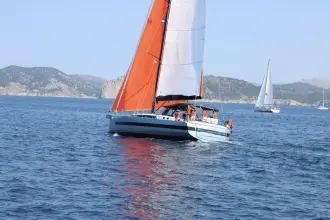 Thumbnail von Beneteau Oceanis Yacht 62.