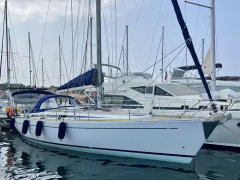 Grand Soleil 43