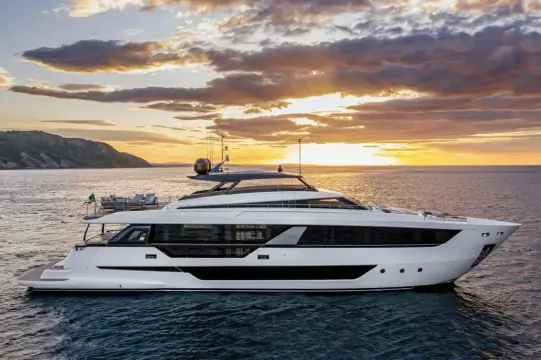 Ferretti Yachts 1000 EPIC