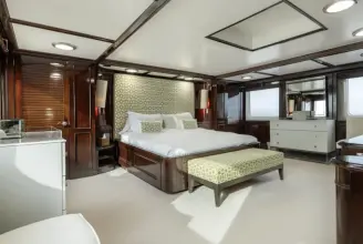 Thumbnail von Custom 61m Explorer Yacht Voyager