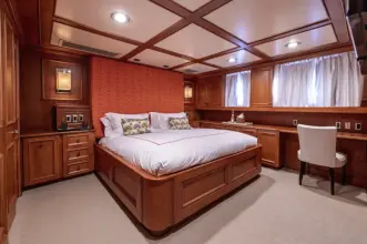Thumbnail von Custom 61m Explorer Yacht Voyager