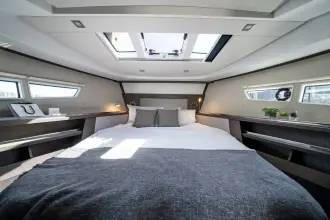 Thumbnail von Sealine S335 See her at all upcoming boat shows