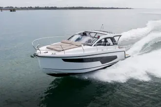 Thumbnail von Sealine S335 See her at all upcoming boat shows