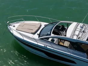 Thumbnail von Sealine S335 See her at all upcoming boat shows
