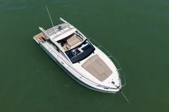 Thumbnail von Sealine S335 See her at all upcoming boat shows