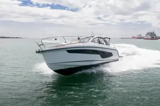 Thumbnail von Sealine S335 See her at all upcoming boat shows