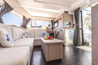 Thumbnail von Fountaine Pajot Catamaran Astrea 42