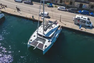 Thumbnail von Fountaine Pajot Catamaran Astrea 42