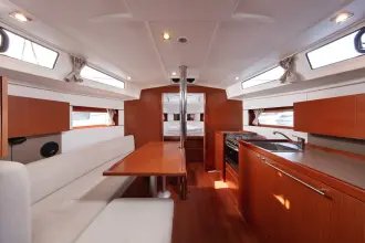 Thumbnail von Beneteau Oceanis 38.1