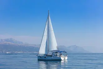 Thumbnail von Beneteau Oceanis 38.1