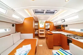 Thumbnail von Jeanneau Sun Odyssey 410