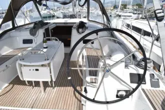 Thumbnail von Jeanneau Sun Odyssey 519