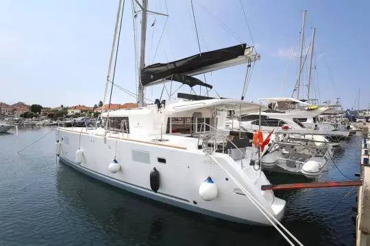 Lagoon 450 F
