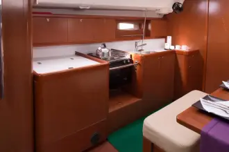Thumbnail von Beneteau Oceanis 43