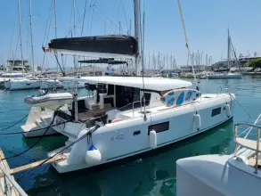 Lagoon 42