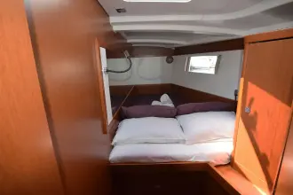 Thumbnail von Beneteau Oceanis 48