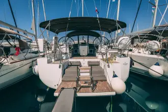 Jeanneau Yachts 54