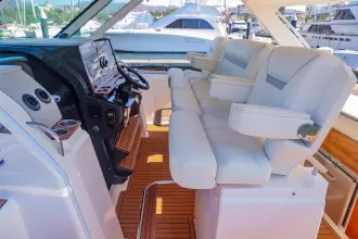 Thumbnail von Tiara Yachts 43LS