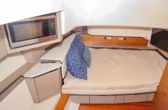 Thumbnail von Tiara Yachts 43LS