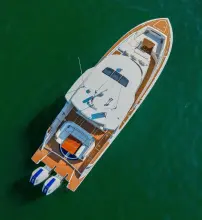 Thumbnail von Tiara Yachts 43LS