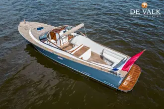 Thumbnail von Long Island Yachts 33 Runabout Hybrid