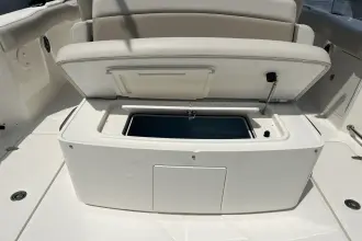 Thumbnail von Boston Whaler 330 Outrage