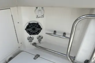 Thumbnail von Boston Whaler 330 Outrage