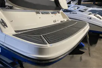 Thumbnail von Bayliner VR5