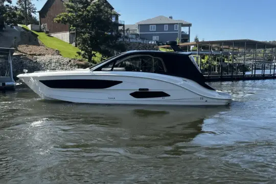 Sea Ray 370 Sundancer 