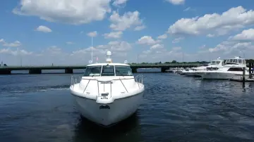 Thumbnail von Tiara Yachts 43 Sovran Keep'n it Reel