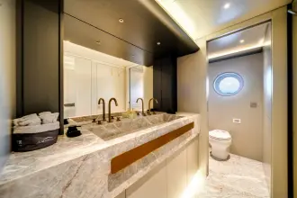 Thumbnail von Azimut 50