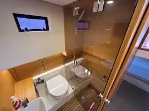 Thumbnail von De Antonio Yachts D42