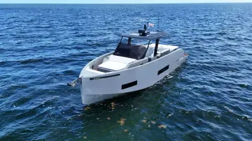Thumbnail von De Antonio Yachts D42