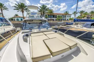 Thumbnail von Boston Whaler 405 Conquest