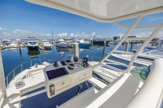 Thumbnail von Boston Whaler 405 Conquest