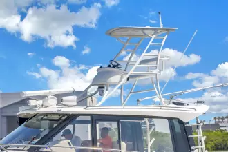 Thumbnail von Boston Whaler 405 Conquest