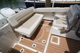 Thumbnail von Boston Whaler 320 Vantage