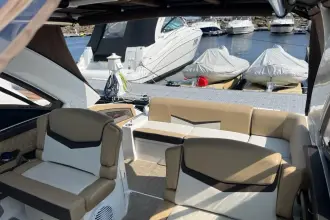 Thumbnail von Cruisers Yachts 338 SS