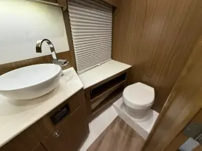 Thumbnail von Cruisers Yachts 46 Cantius