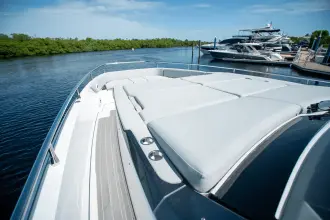 Thumbnail von Azimut 50