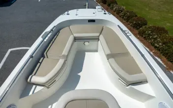 Thumbnail von Boston Whaler 270 Dauntless