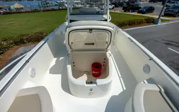 Thumbnail von Boston Whaler 270 Dauntless