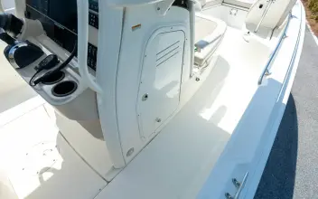Thumbnail von Boston Whaler 270 Dauntless