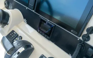 Thumbnail von Boston Whaler 270 Dauntless