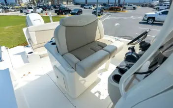 Thumbnail von Boston Whaler 270 Dauntless