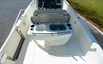 Thumbnail von Boston Whaler 270 Dauntless
