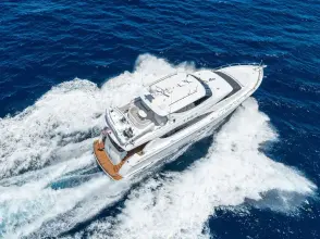 Thumbnail von Hatteras 80 Enclosed Bridge Skylounge