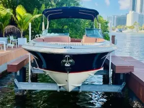 Thumbnail von Chris-Craft Launch 32