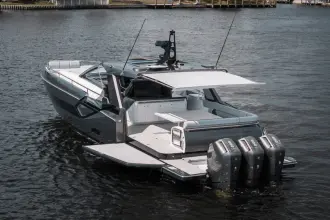 Thumbnail von Azimut 48