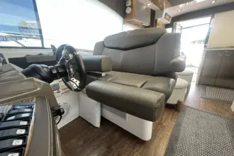 Thumbnail von Cruisers Yachts 45 Cantius